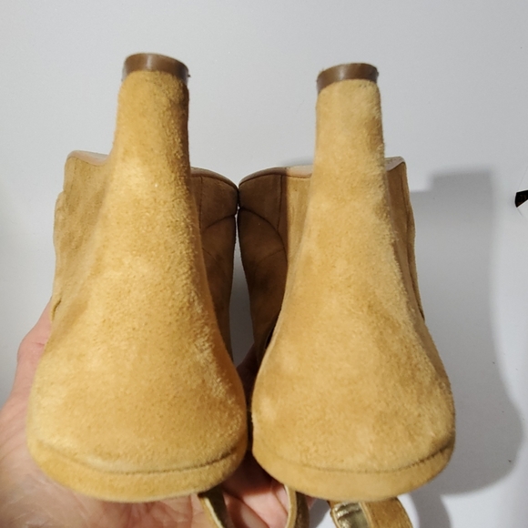 Franco Sarto Suede Leather Tan Gold Wedge Shoes 7.5 M - Picture 4 of 8